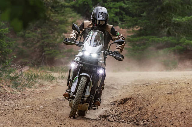 Kawasaki KLE500 image gallery